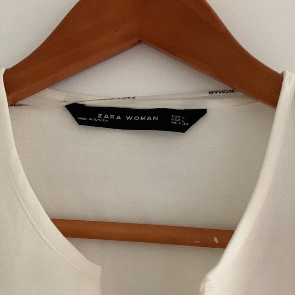 Zara blouse - Picture 2 of 3